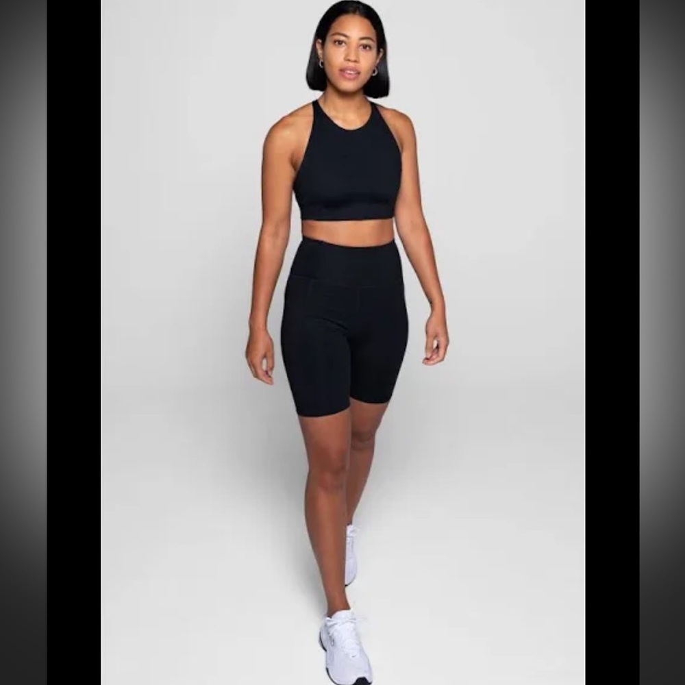 NWT Girlfriend Collective Topanga Black Criss Cross Sport Bra. Size 4XL $68